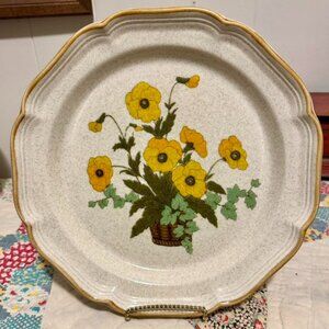 Yellow Poppy Platter – Speckled Cream Base